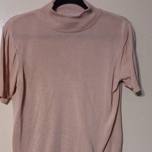 Lord & Taylor Women's Pull Over Short Sleeve Creme Size S